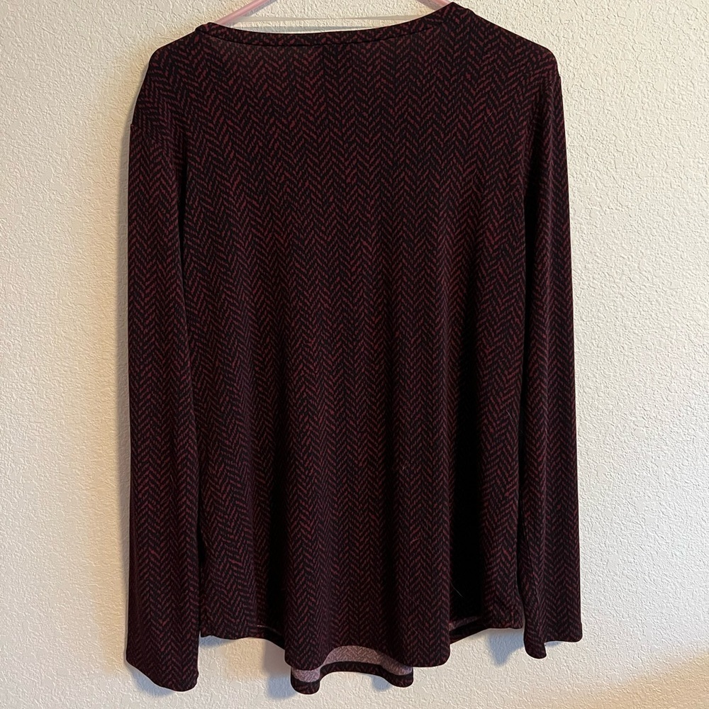 Red and Black Worthington Long Sleeve Top Size Large - Picture 7 of 7